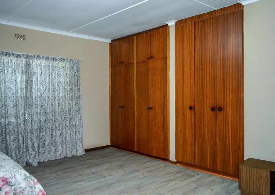 5 Bedroom Property for Sale in Klawer Western Cape